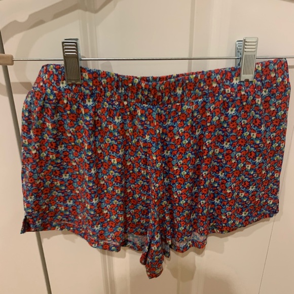 shorts - Picture 3 of 4